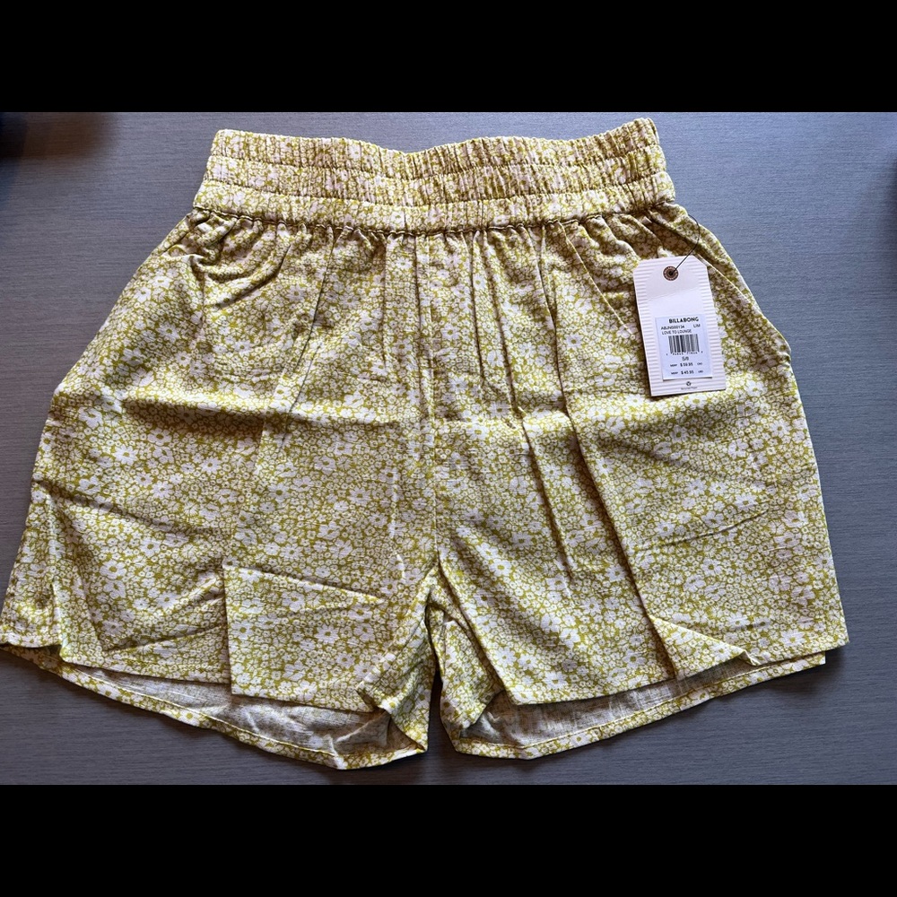 Billabong Love to lounge shorts
